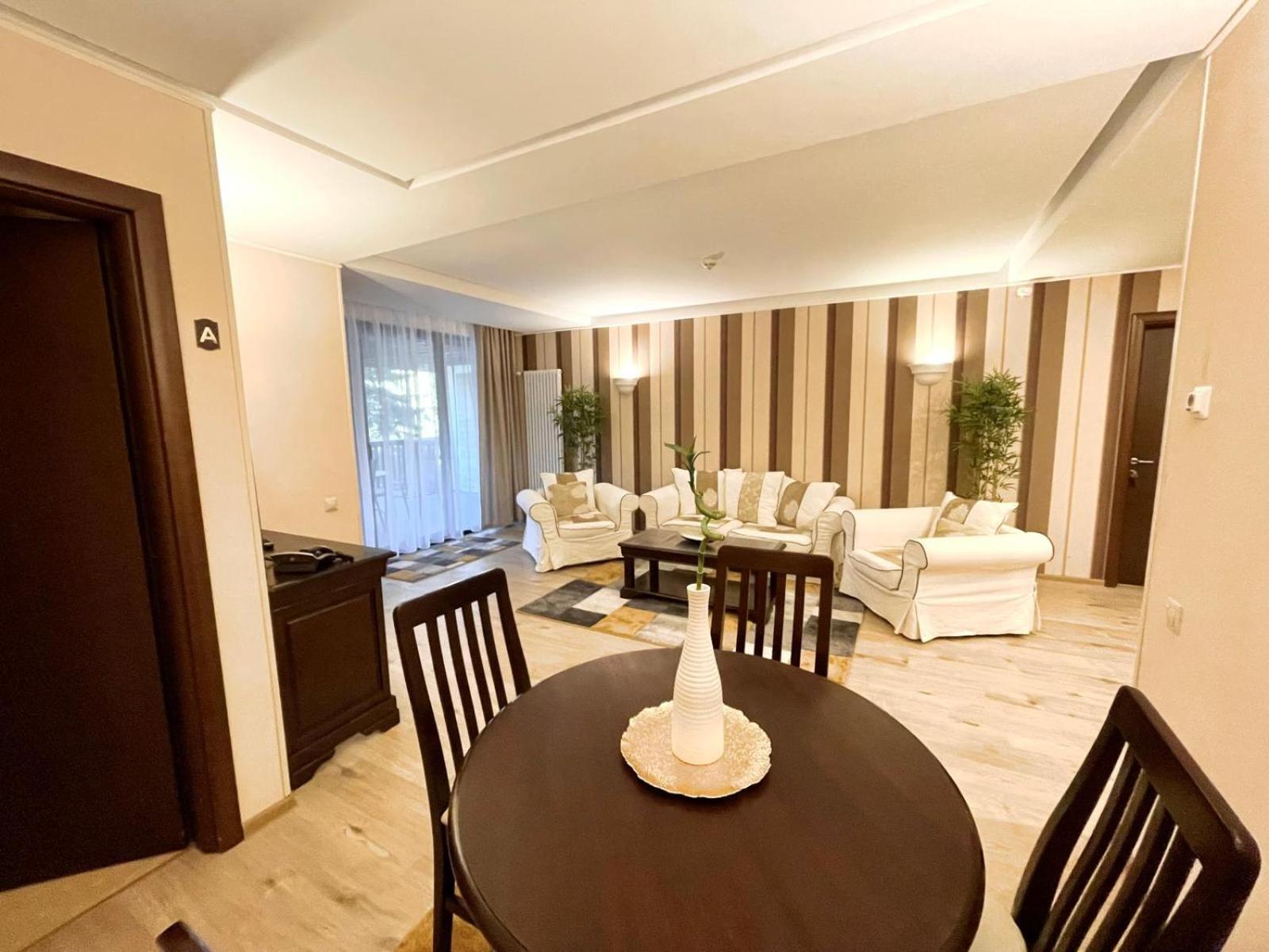 Alpin Aparthotel 2302 Пояна-Брашов Экстерьер фото