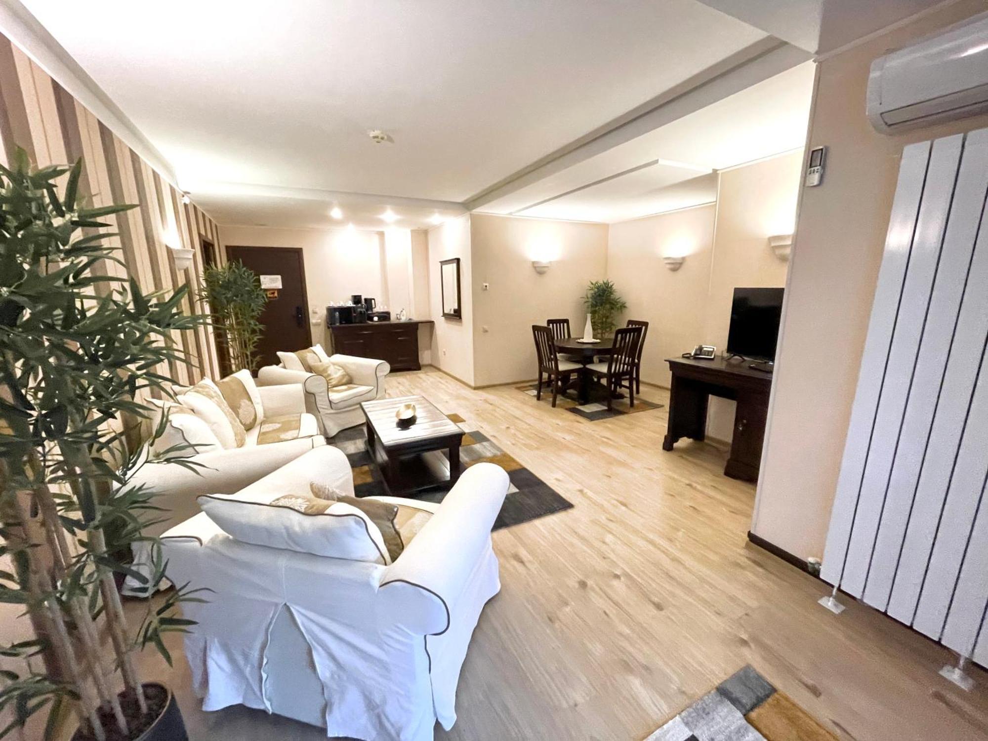 Alpin Aparthotel 2302 Пояна-Брашов Экстерьер фото